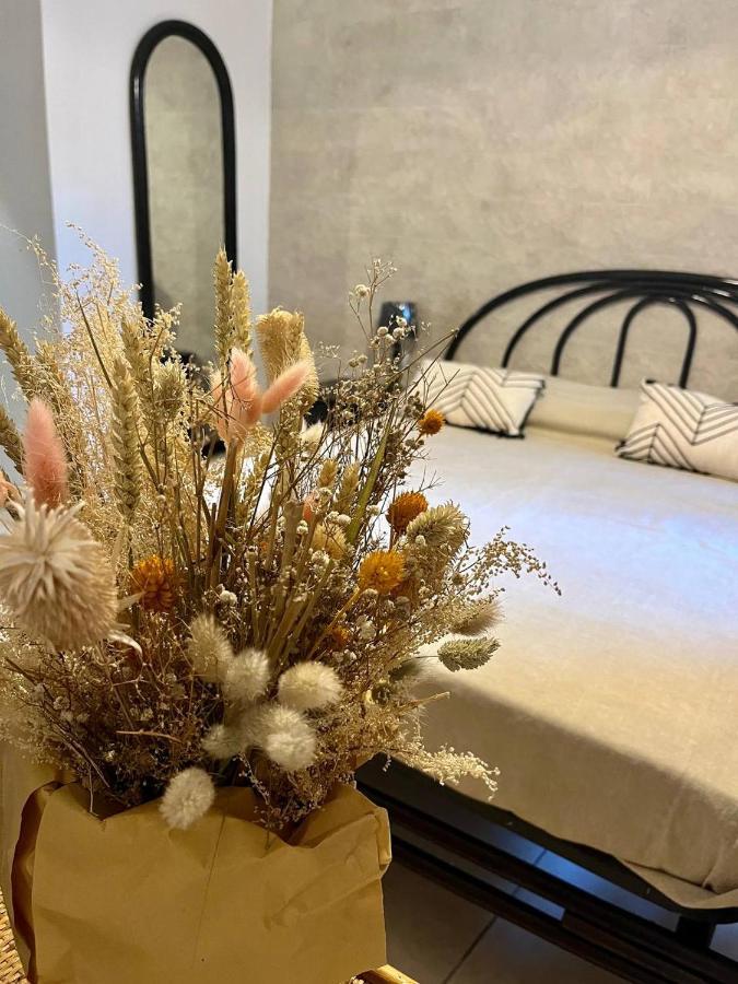 Dimora Del Chiostro Hotel โอริสตาโน ภายนอก รูปภาพ