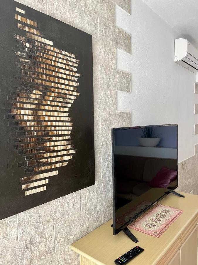 Dimora Del Chiostro Hotel โอริสตาโน ภายนอก รูปภาพ